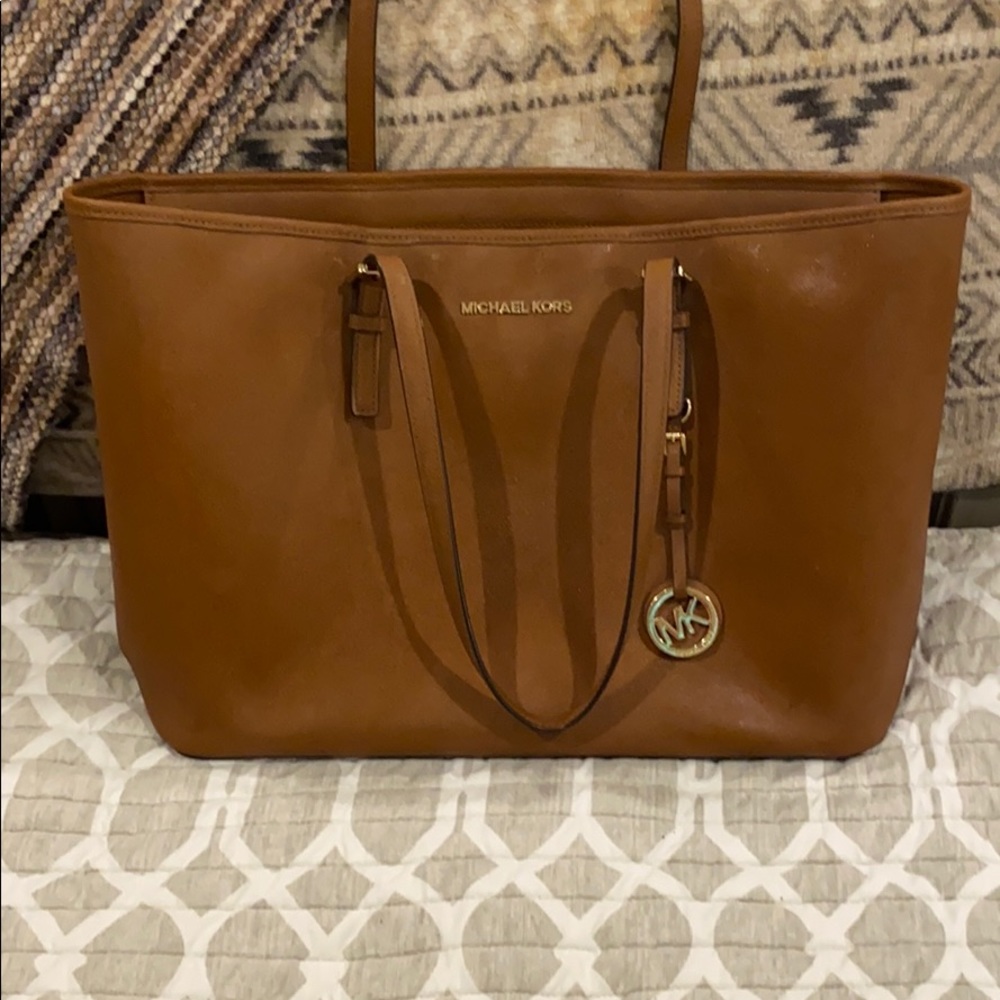 Micheal Kors Purse